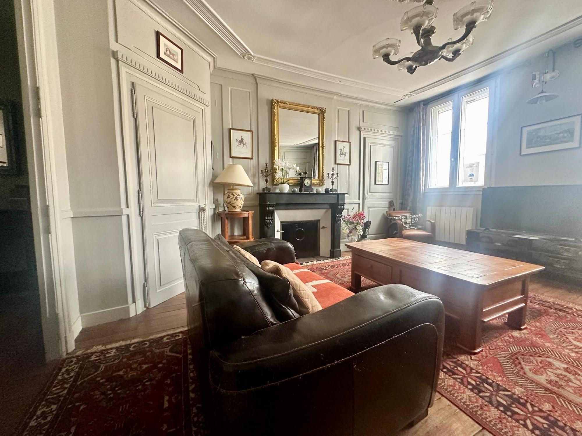 Appartement Le Churchill, Atypique Et Charge D'histoire Limoges